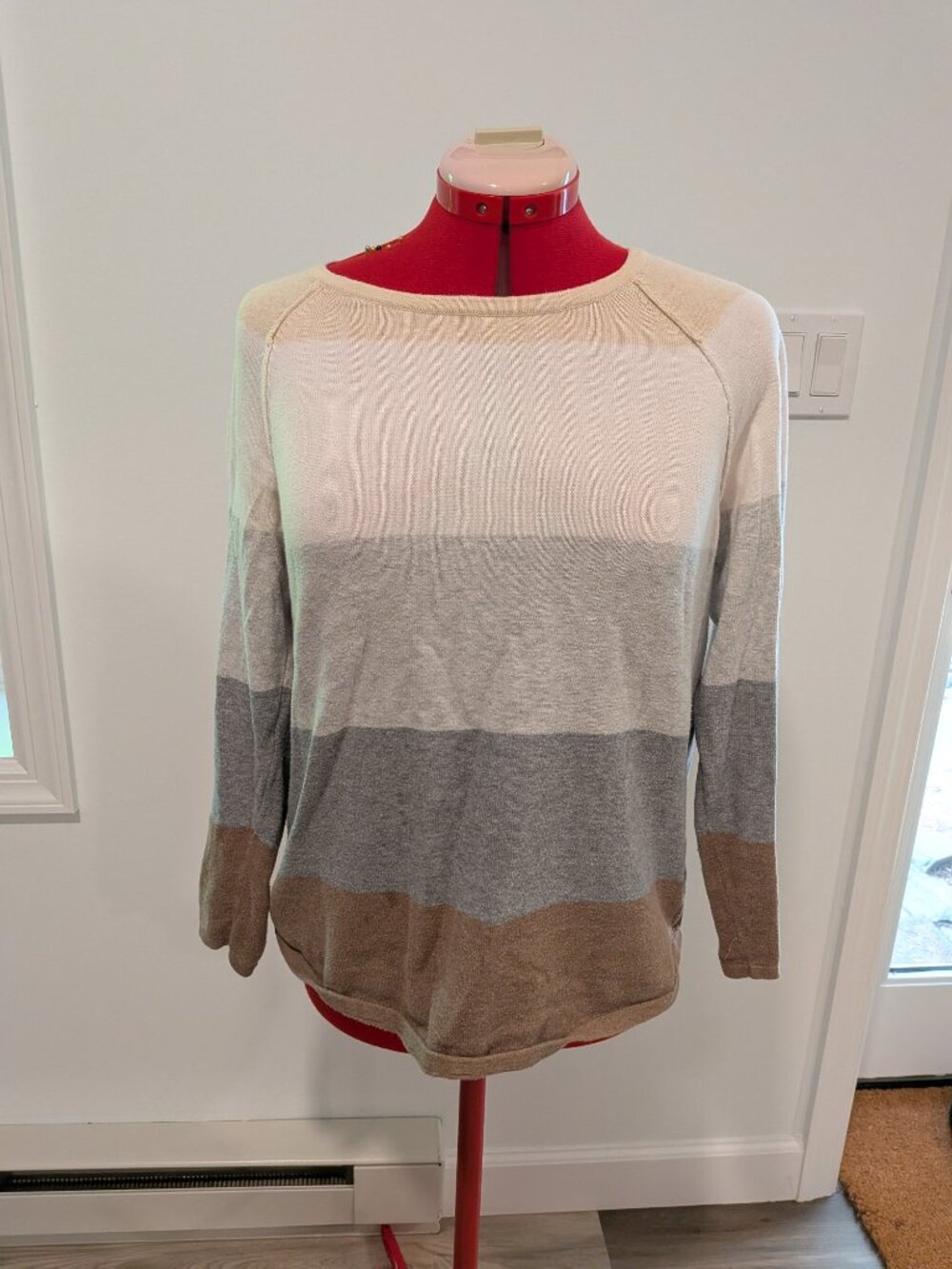 Karen Scott Colorblocked Knit Shirt in grey/brown